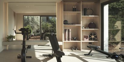 Real Estates picture 25 Ref. 82817