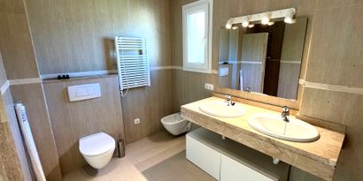 Real Estates picture 15 Ref. R28818