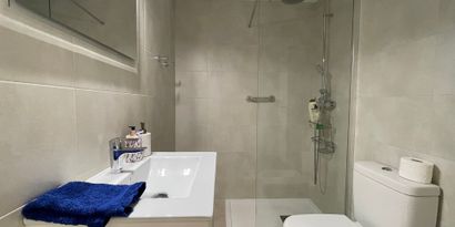 Real Estates picture 8 Ref. R28797