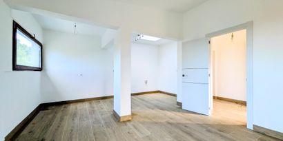 Real Estates picture 3 Ref. 78249