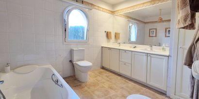 Inmobiliaria picture 13 Ref. Nº. 82789