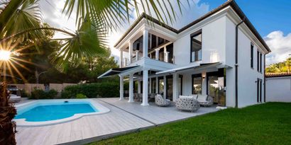 Real Estates picture 2 Ref. 82777