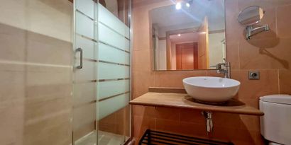 Real Estates picture 10 Ref. R28888