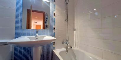 Real Estates picture 6 Ref. R28888