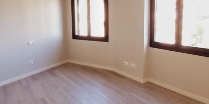 Real Estates picture 11 Ref. R28890