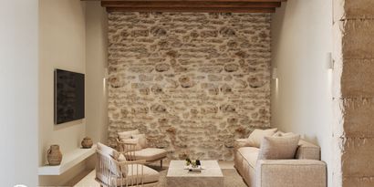 Real Estates picture 3 Ref. 82872