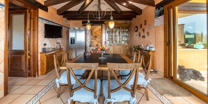 Real Estates picture 5 Ref. 82731