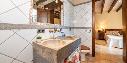 Real Estates picture 23 Ref. 82731