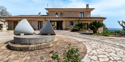 Real Estates picture 7 Ref. 82731