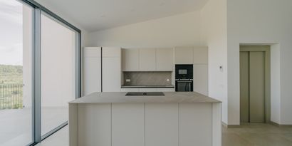 Real Estates picture 6 Ref. 80414