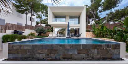 Inmobiliaria picture 0 Ref. Nº. 82846