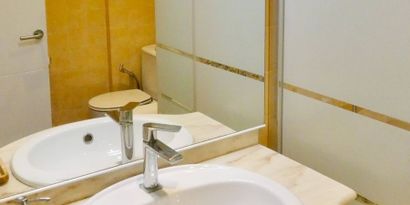 Real Estates picture 10 Ref. R28903