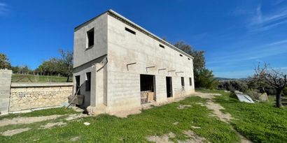 Real Estates picture 3 Ref. 82897