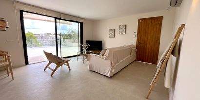 Real Estates picture 7 Ref. R28235