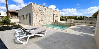 Real Estates picture 0 Ref. R28235