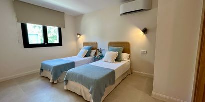 Real Estates picture 15 Ref. R28235