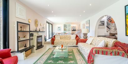 Inmobiliaria picture 1 Ref. Nº. 82898