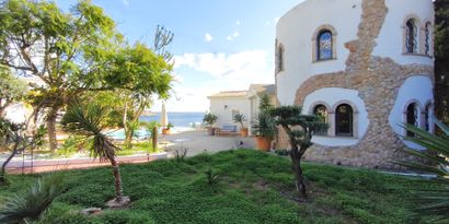 Real Estates picture 3 Ref. 82947