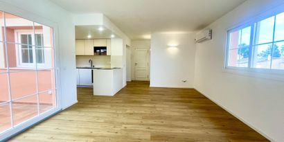 Real Estates picture 3 Ref. R28949