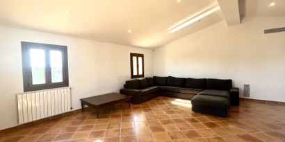 Real Estates picture 6 Ref. R28916