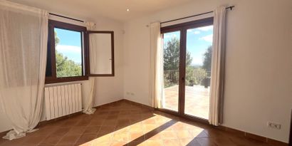 Real Estates picture 9 Ref. R28916