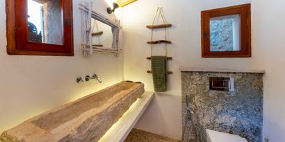 Real Estates picture 21 Ref. R28820