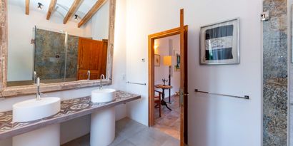 Real Estates picture 20 Ref. R28820