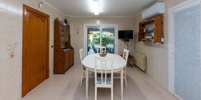 Real Estates picture 9 Ref. 82902