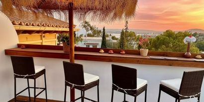 Real Estates picture 2 Ref. 71801