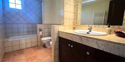 Inmobiliaria picture 11 Ref. Nº. R29037