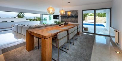 Real Estates picture 2 Ref. 82568