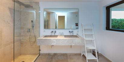 Real Estates picture 20 Ref. 82568