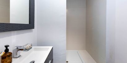 Inmobiliaria picture 21 Ref. Nº. 82988