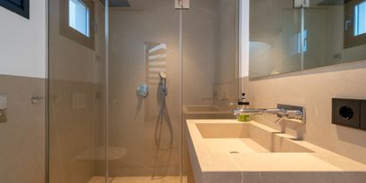 Real Estates picture 15 Ref. 76044