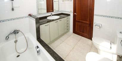 Inmobiliaria picture 9 Ref. Nº. 82836