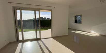 Inmobiliaria picture 4 Ref. Nº. R29059