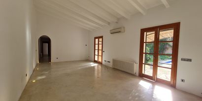 Real Estates picture 5 Ref. R13872