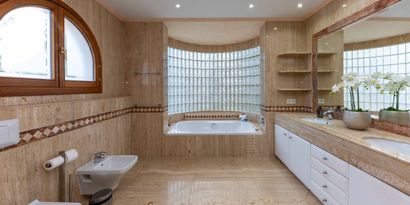 Inmobiliaria picture 22 Ref. Nº. 82243