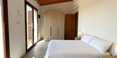 Real Estates picture 6 Ref. 79420