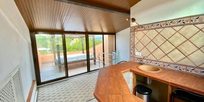 Real Estates picture 6 Ref. 83182