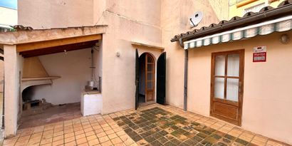 Real Estates picture 18 Ref. 83080