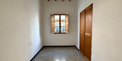 Real Estates picture 2 Ref. 83080