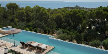 Real Estates picture 2 Ref. 74307