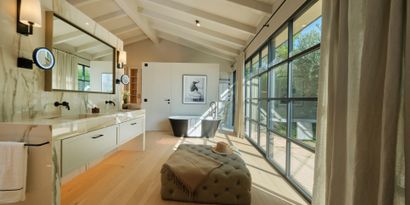 Real Estates picture 10 Ref. 74307