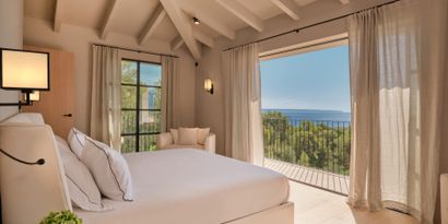 Real Estates picture 8 Ref. 74307