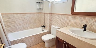 Inmobiliaria picture 10 Ref. Nº. 83235