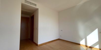 Real Estates picture 5 Ref. R29278