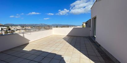 Real Estates picture 12 Ref. R29278