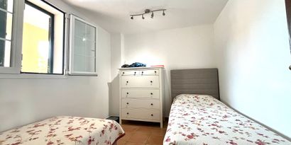 Real Estates picture 5 Ref. R29277