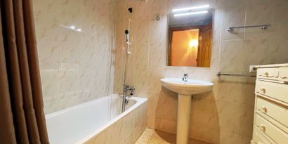 Inmobiliaria picture 12 Ref. Nº. 83225